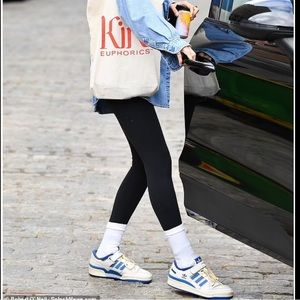 Adidas forum low sneakers